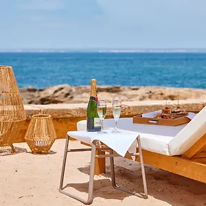 https://universal-hotel-cabo-blanco-adults-only.allmallorcahotels.com