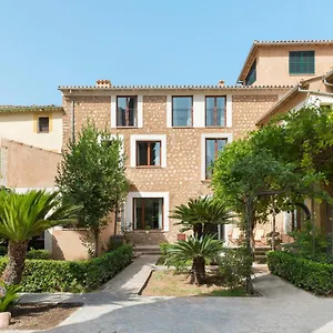 https://can-puig-de-soller.balearic-islands.net