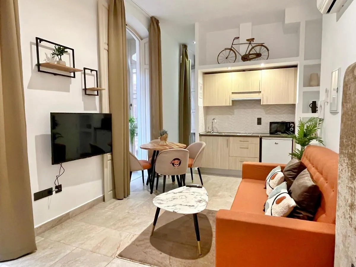 Tennessee Urban Suites Málaga 0*,