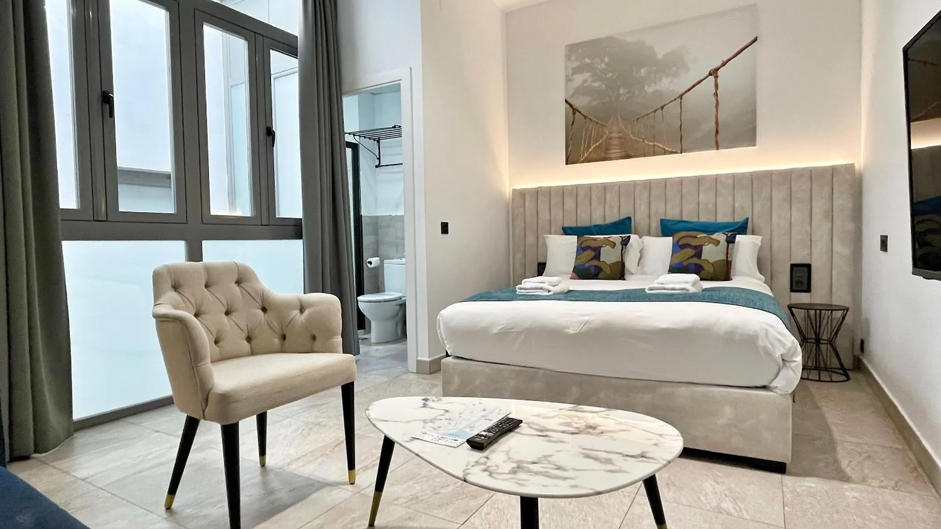 Aparthotel Tennessee Urban Suites Málaga